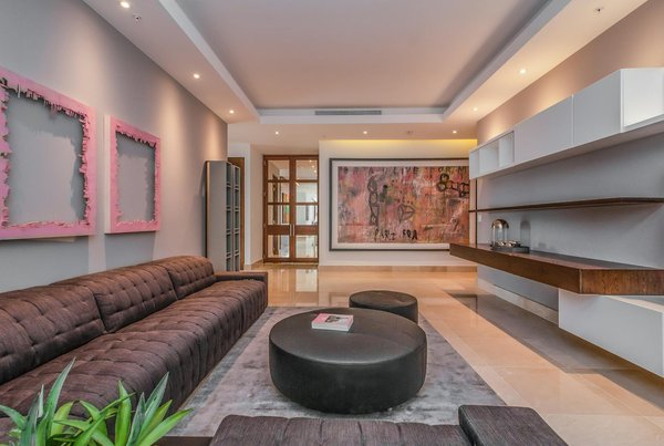 What are the top UK pet grooming tips for different breeds?